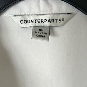 Counterparts cotton white blouse w/ embroidered white on right panel - size xl
